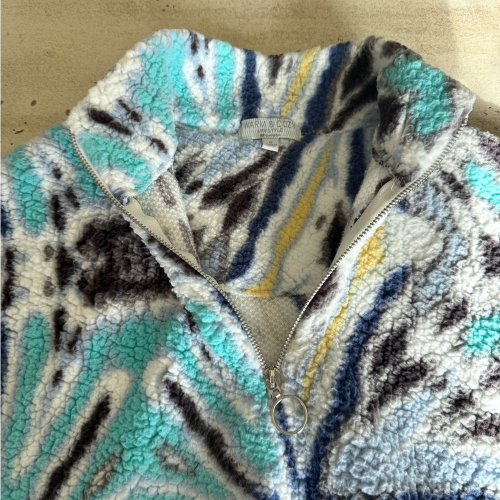 Cozy Multicolor Patterned Women's Jacket - image 3